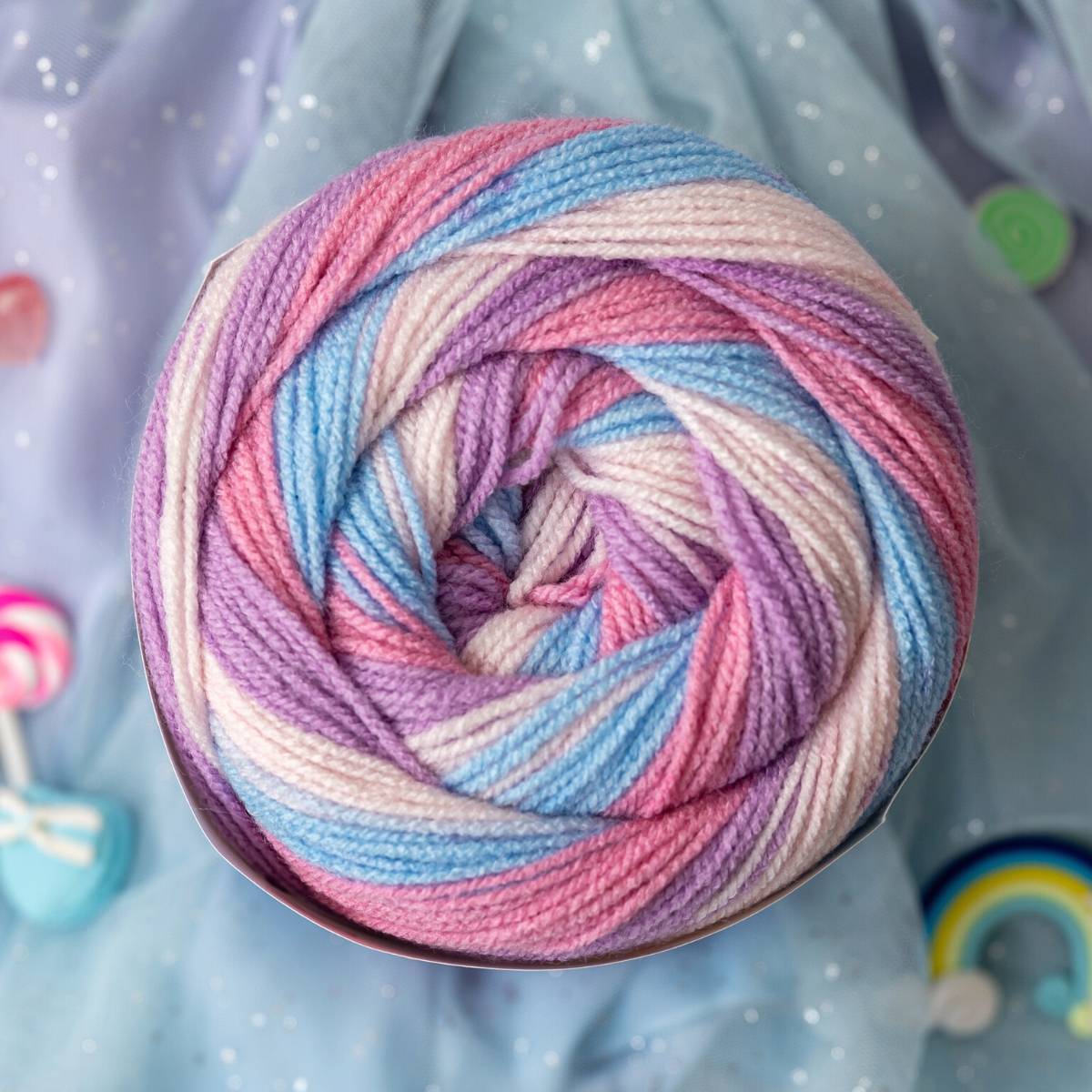Emu Funfair Swirl DK - Flying Elephants (012)