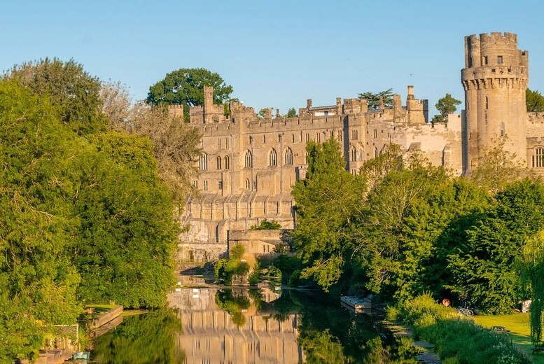 Private Flying Experience - Midlands - See Silverstone & Warwick Castle! | Wowcher